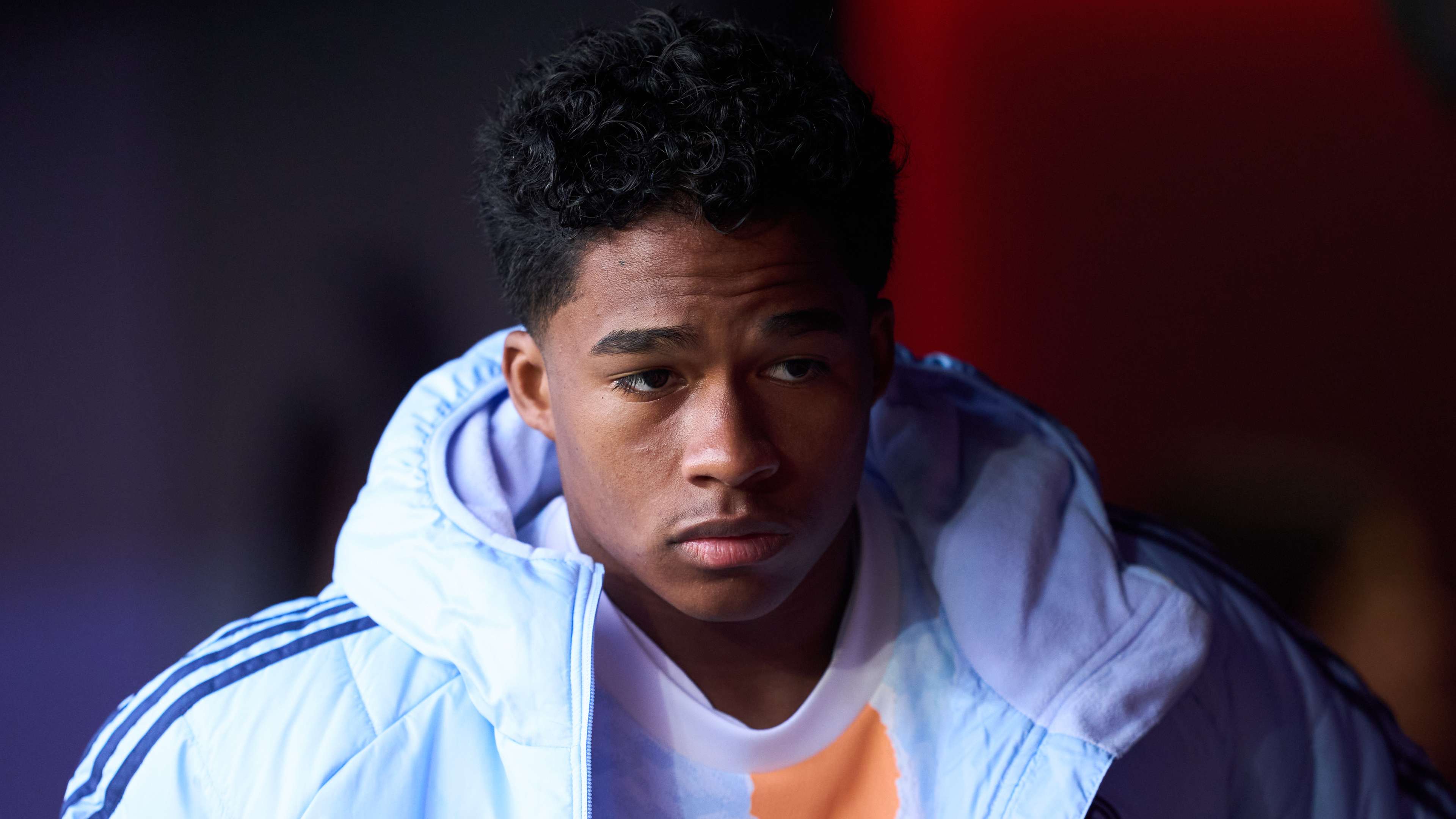 不惜支付巨 不惜支付巨